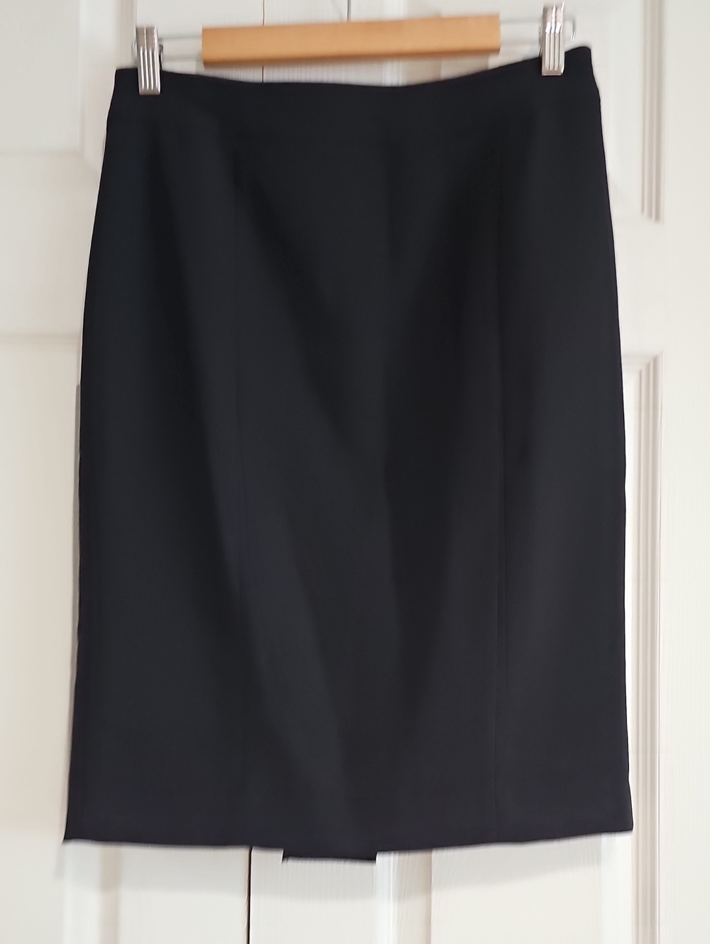 Ann Taylor Black Pencil Skirt Size 2 | Classic Career Office Knee-Length